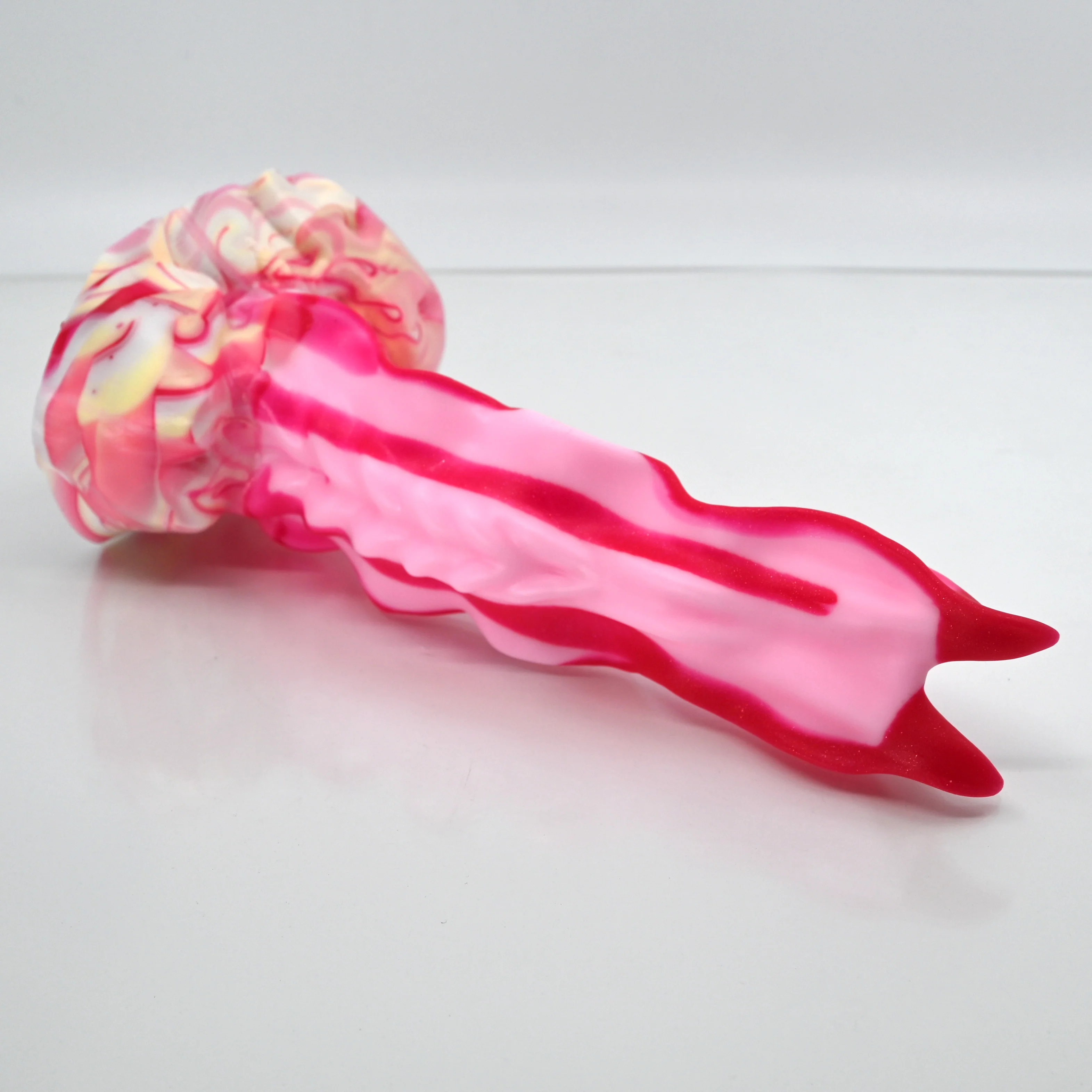 V2SCP24 Snark's Maw Small 0020 UV GITD - Image 2
