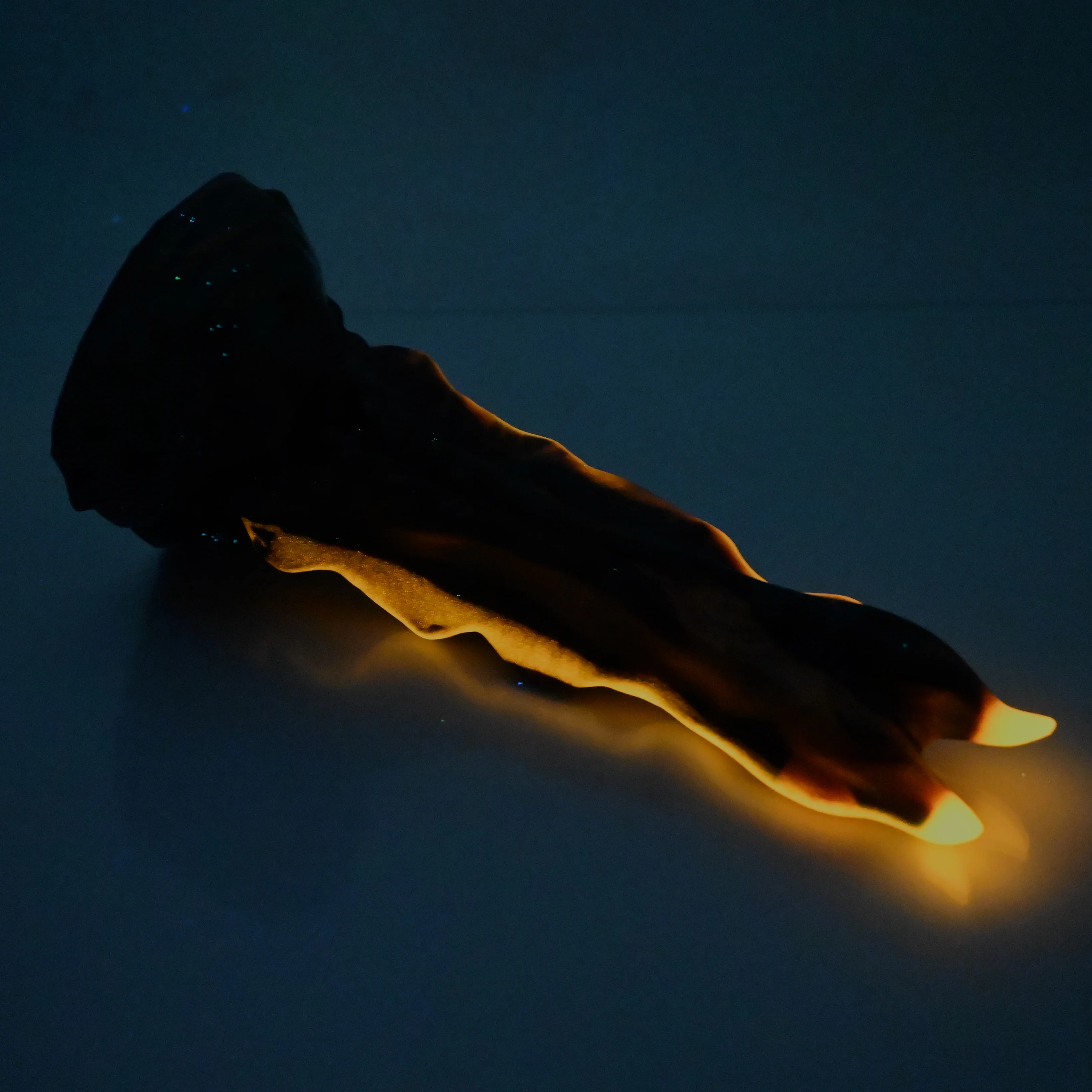 V2MCT25 Snark's Maw Small 0050 UV GITD - Image 4