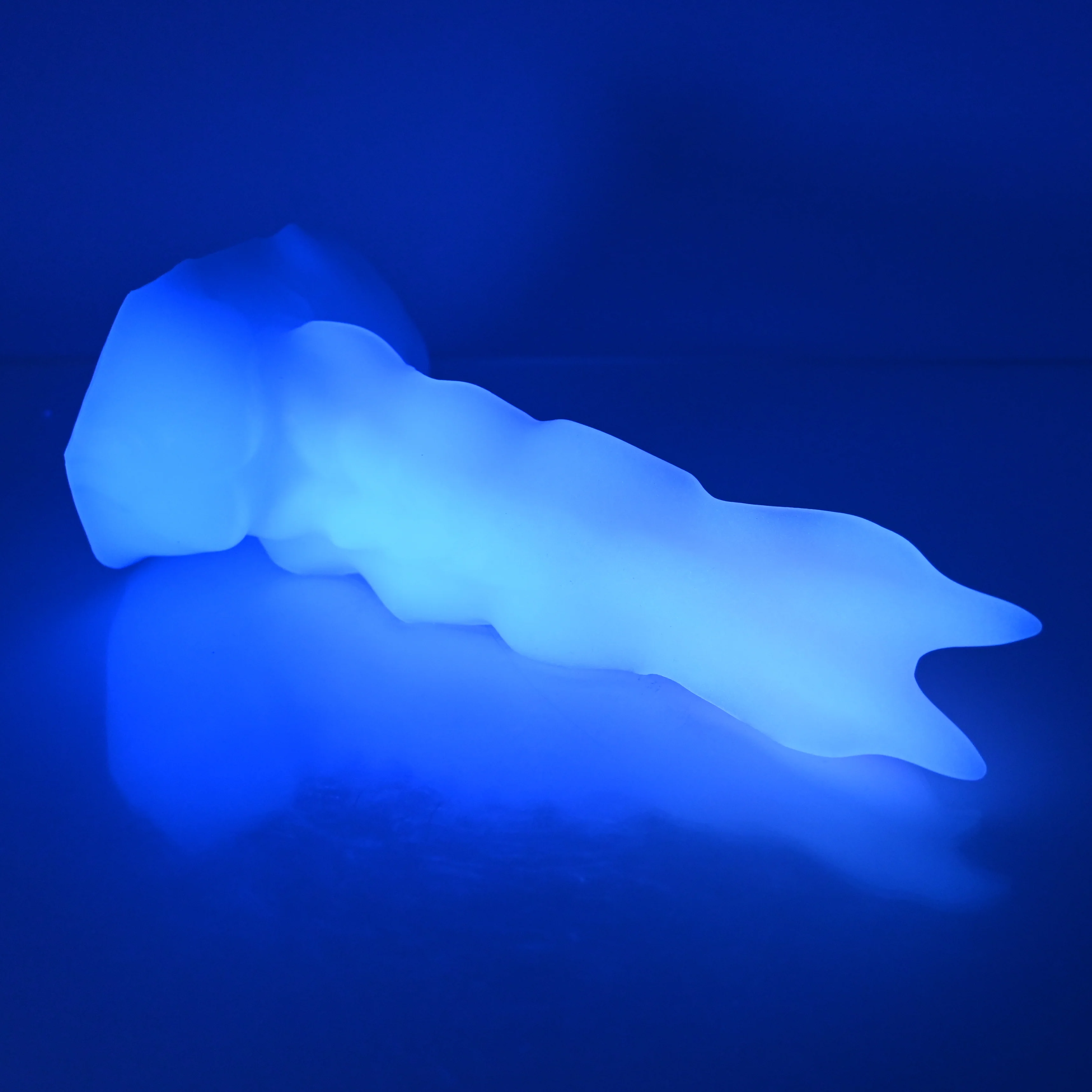 V2XDC09 Snark's Maw Small 0020 UV GITD - Image 3