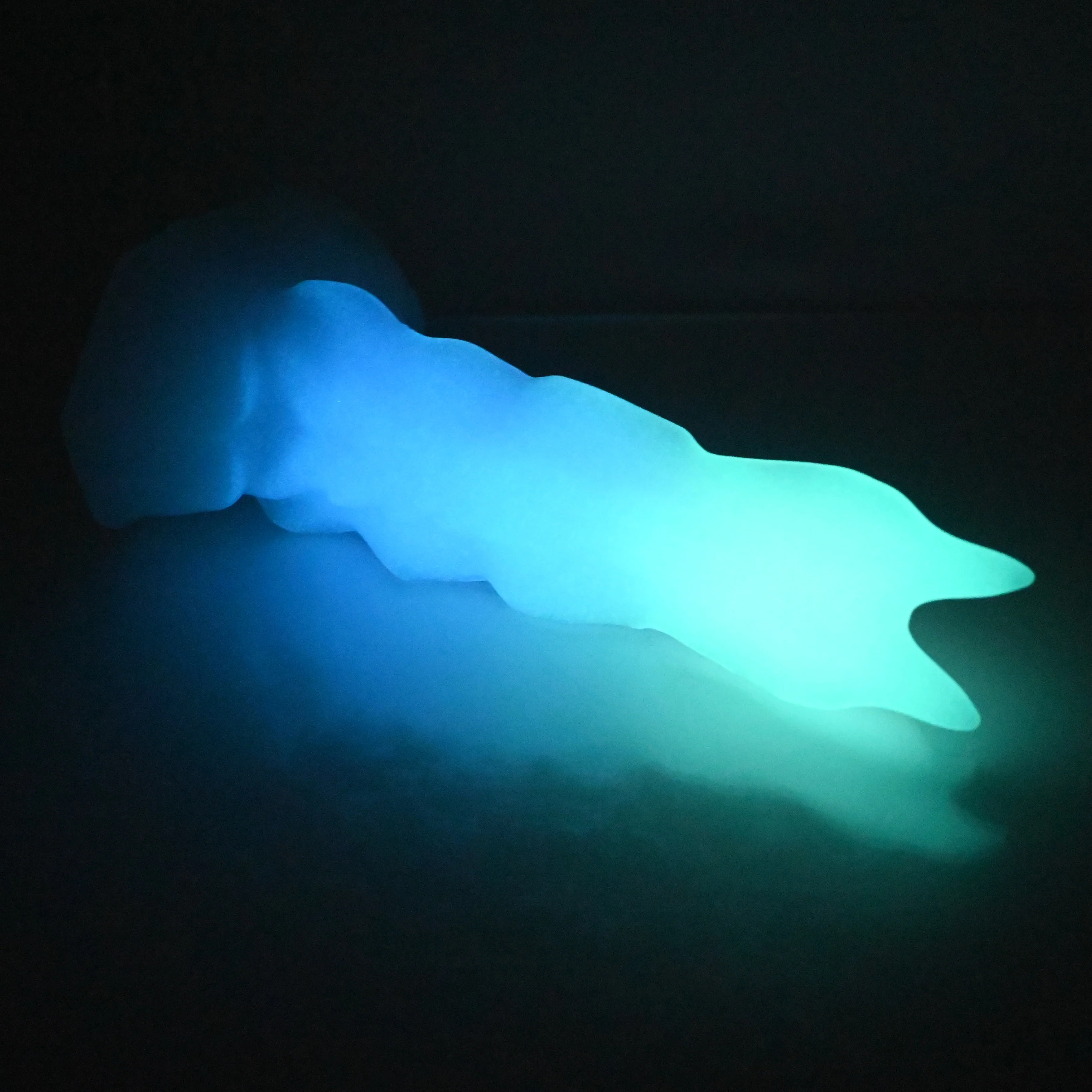 V2XDC09 Snark's Maw Small 0020 UV GITD - Image 4