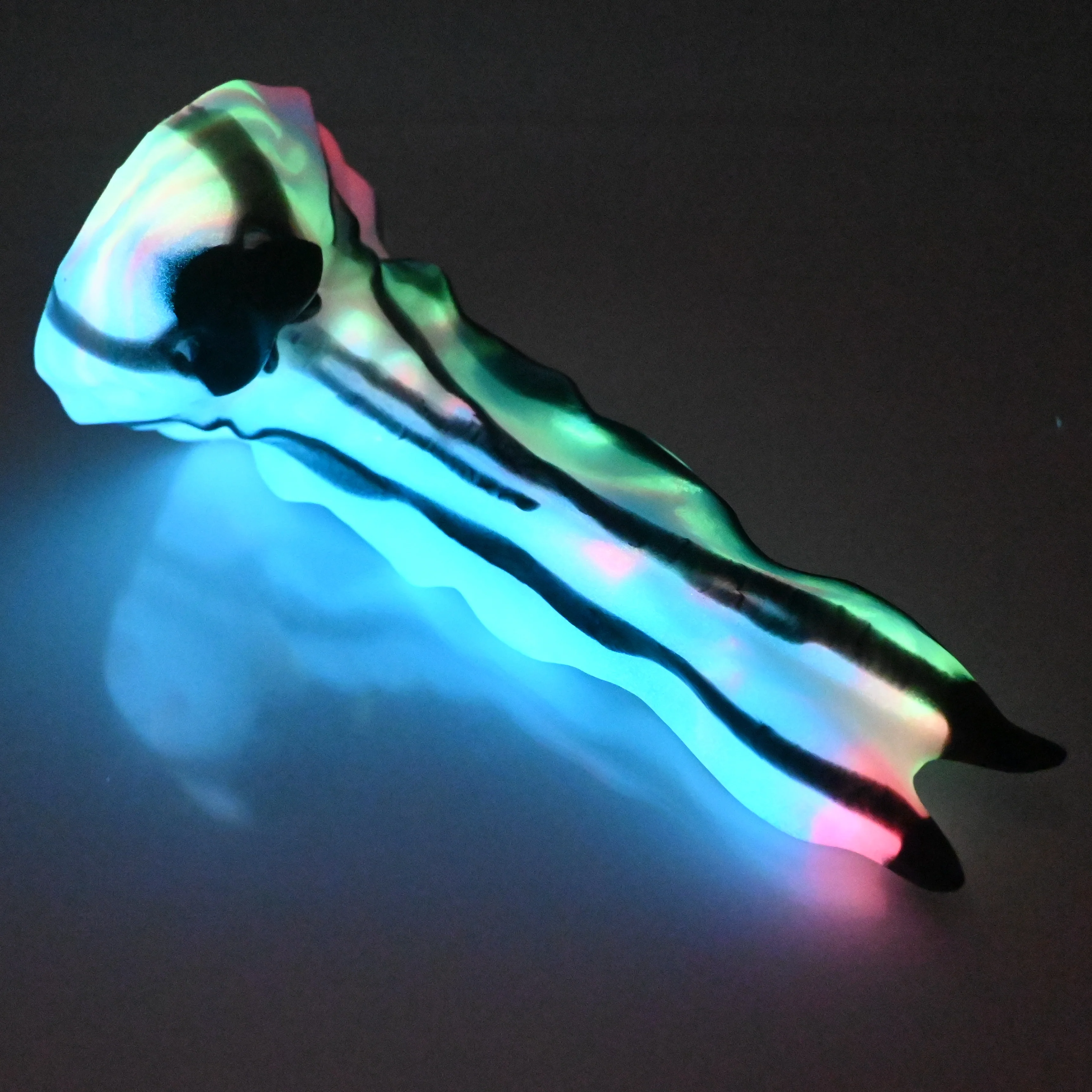 S2MBR59 Snark's Maw Small 0050 UV GITD - Image 4