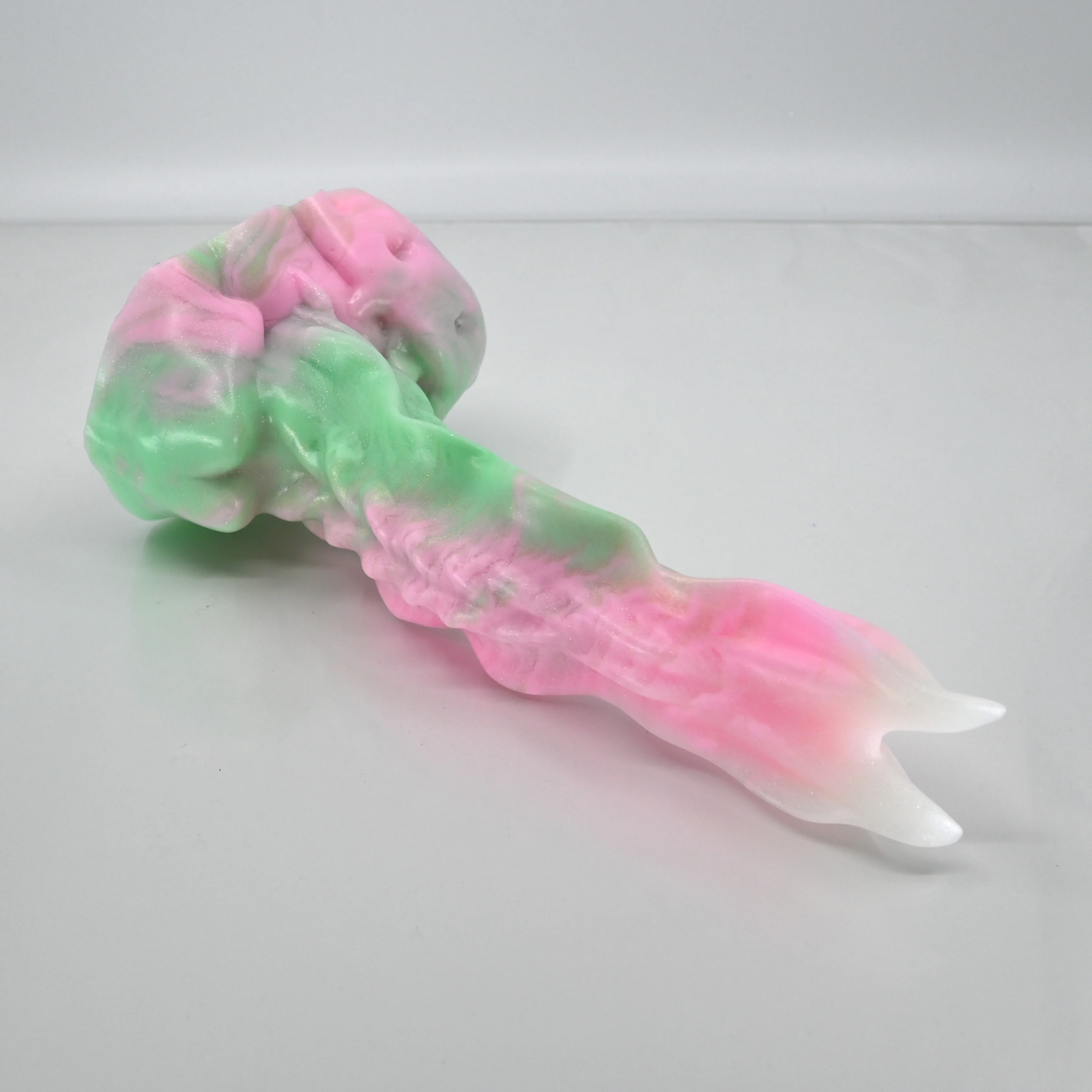 V2MBS81 Snark's Maw Small 0050 UV GITD - Image 2