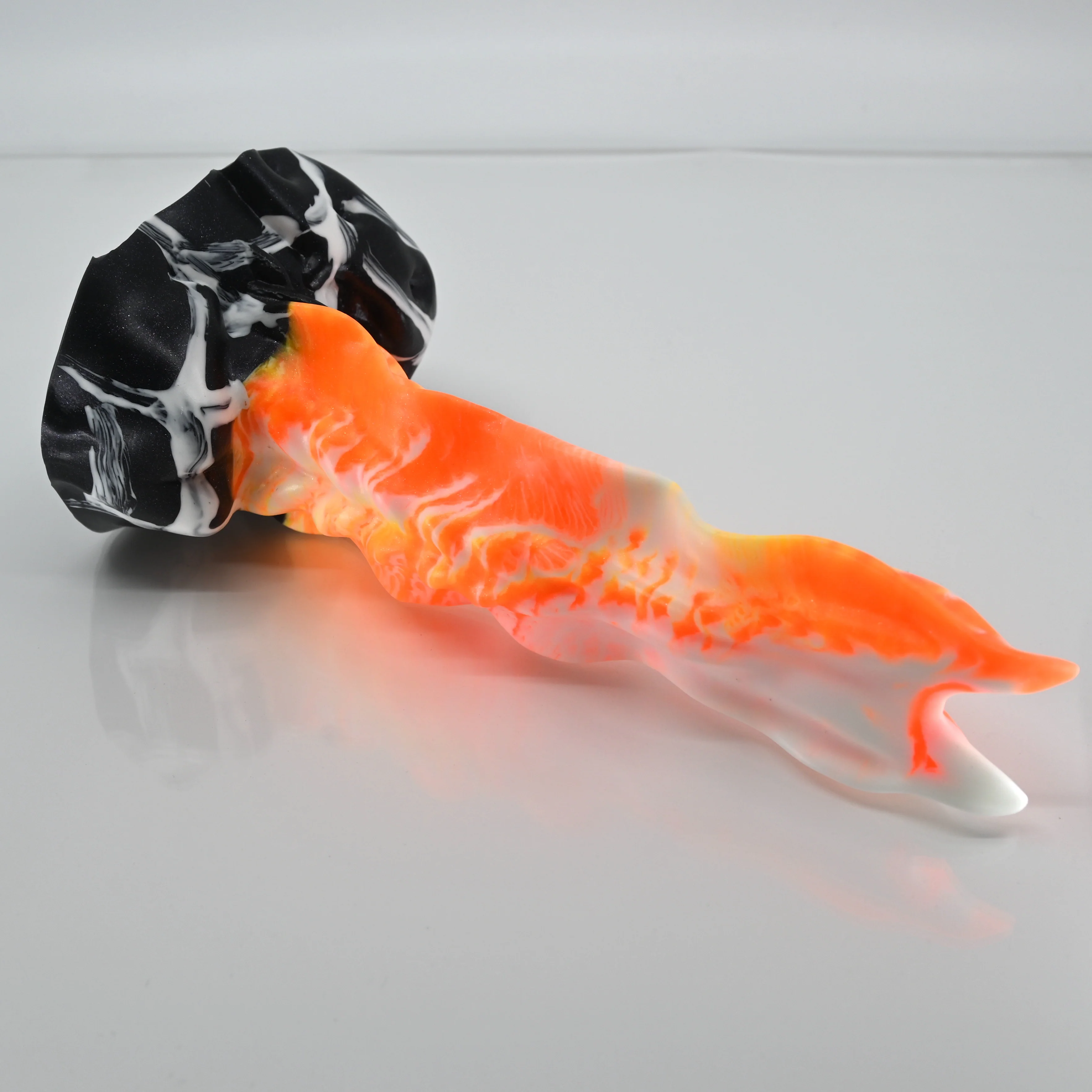 V2SBT93 Snark's Maw Small 0030 UV GITD - Image 2