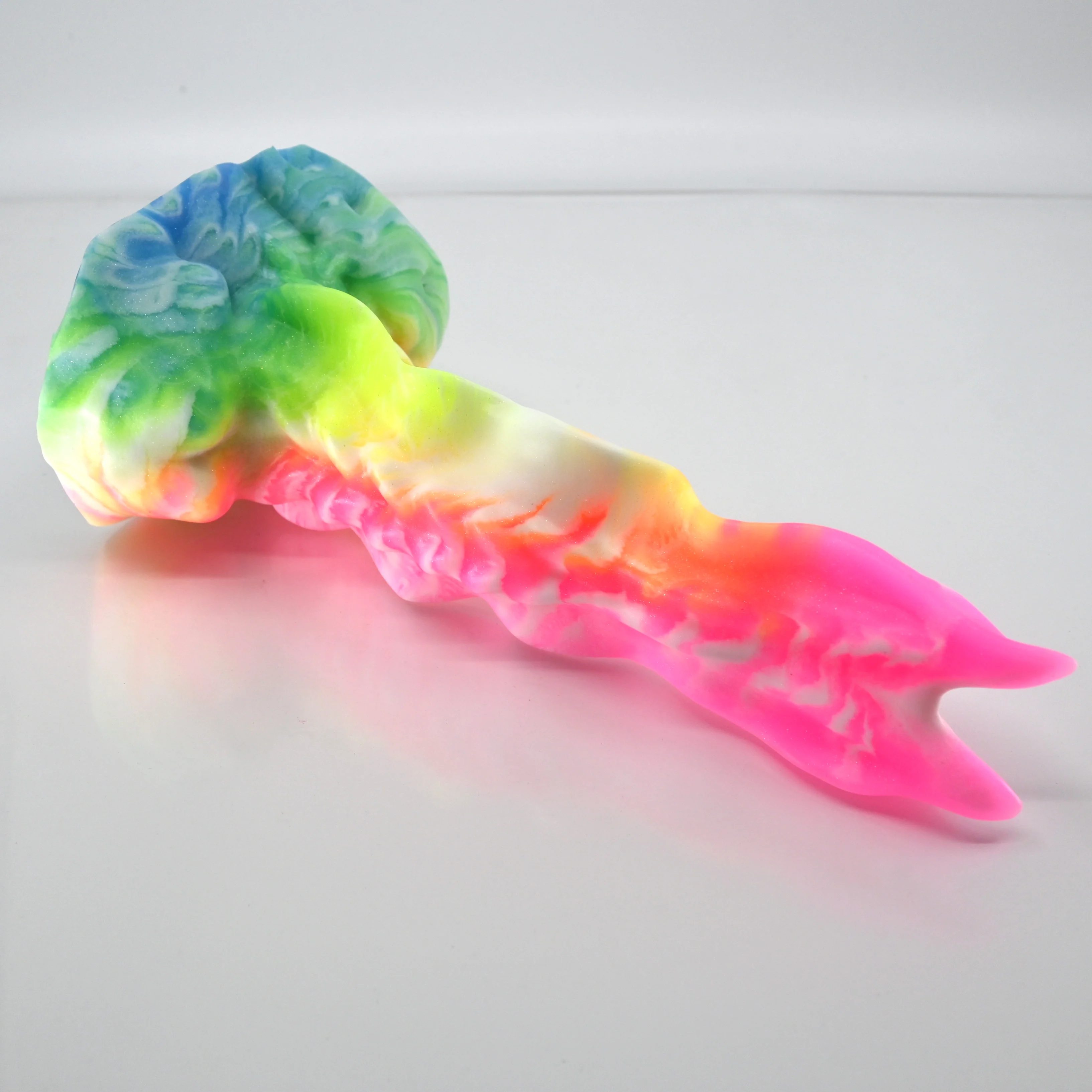 V2SCB28 Snark's Maw Small 0030 UV GITD - Image 2