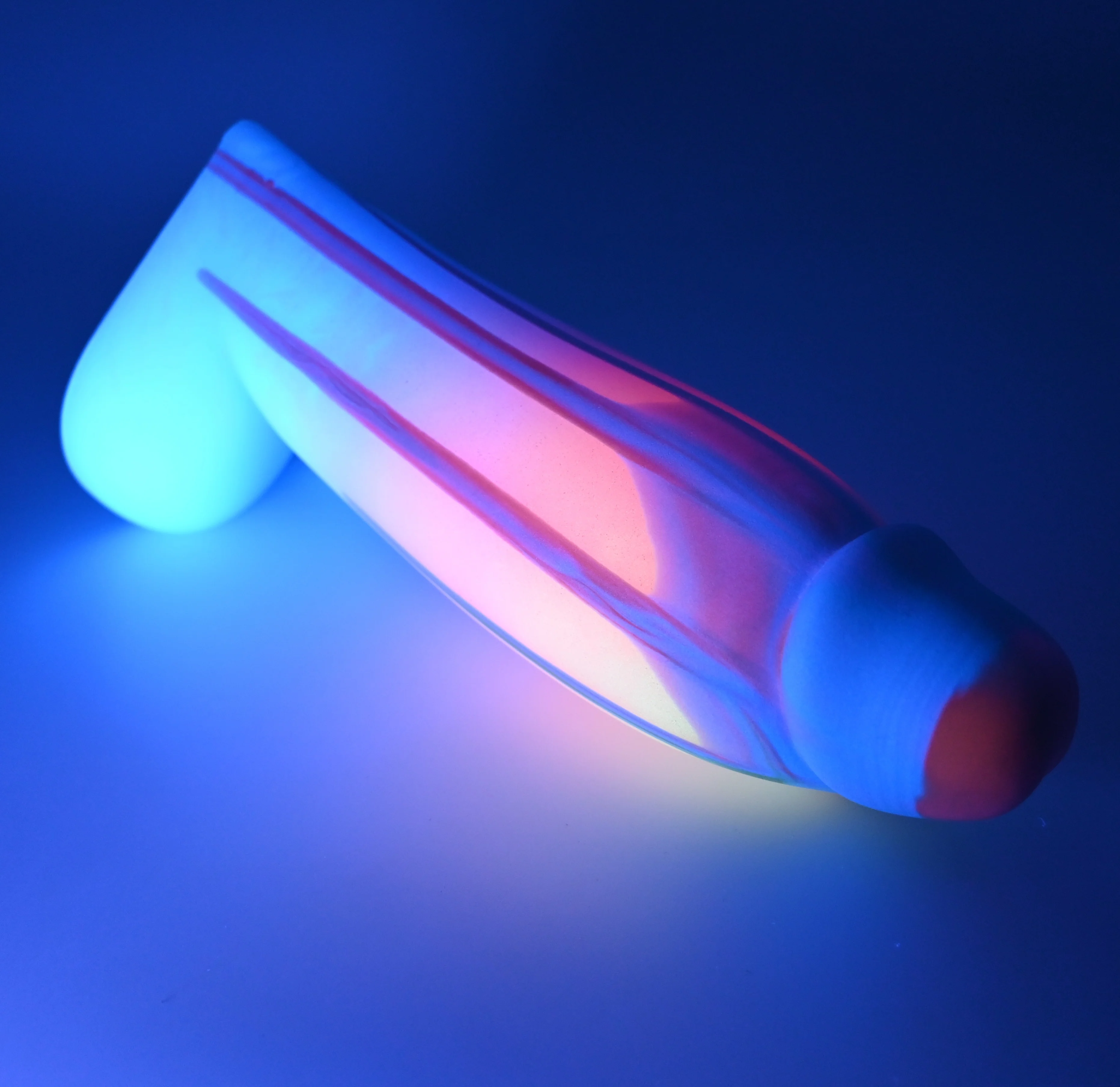 W4SGQ88 Tellus Large 0030 UV GITD - Image 3