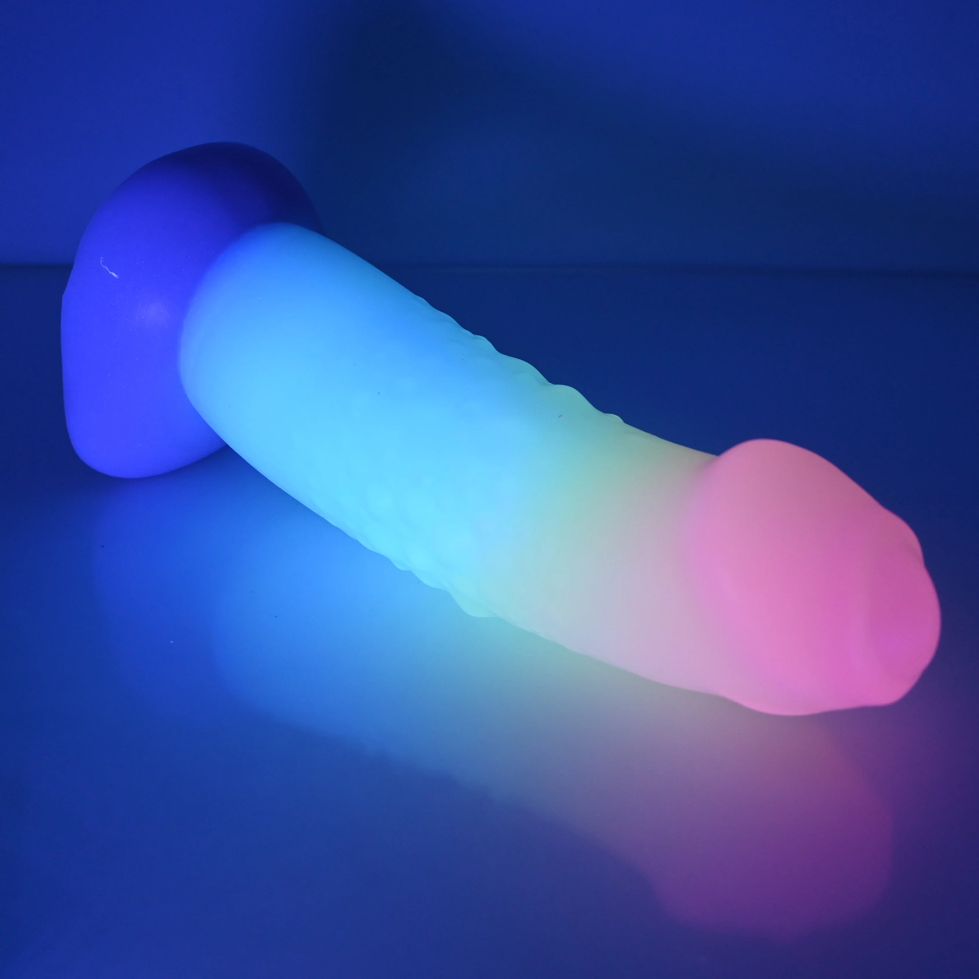T4TBW54 Titan Large NC 0031 UV GITD - Image 3
