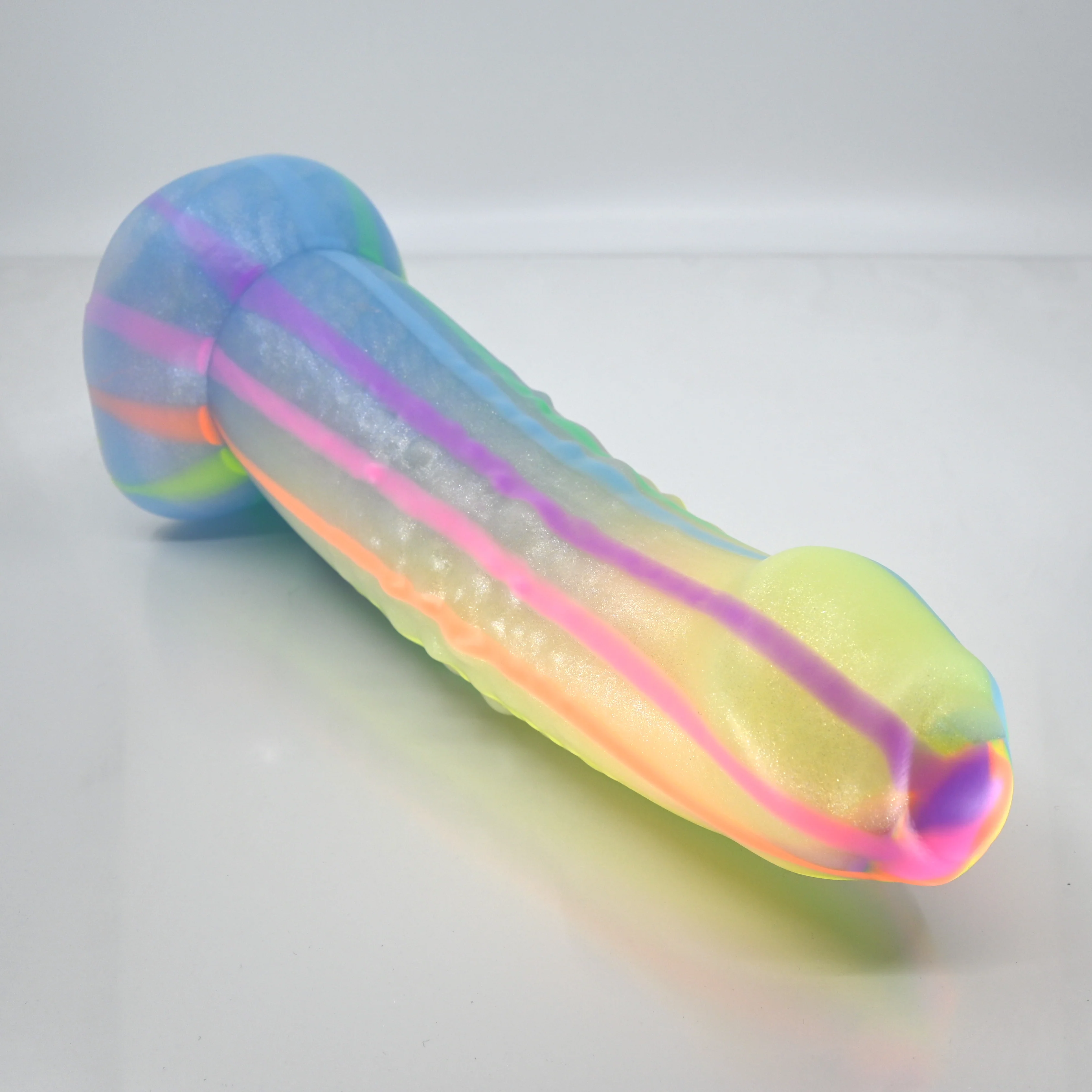 T4SBQ41 Titan Large 0030 UV GITD
