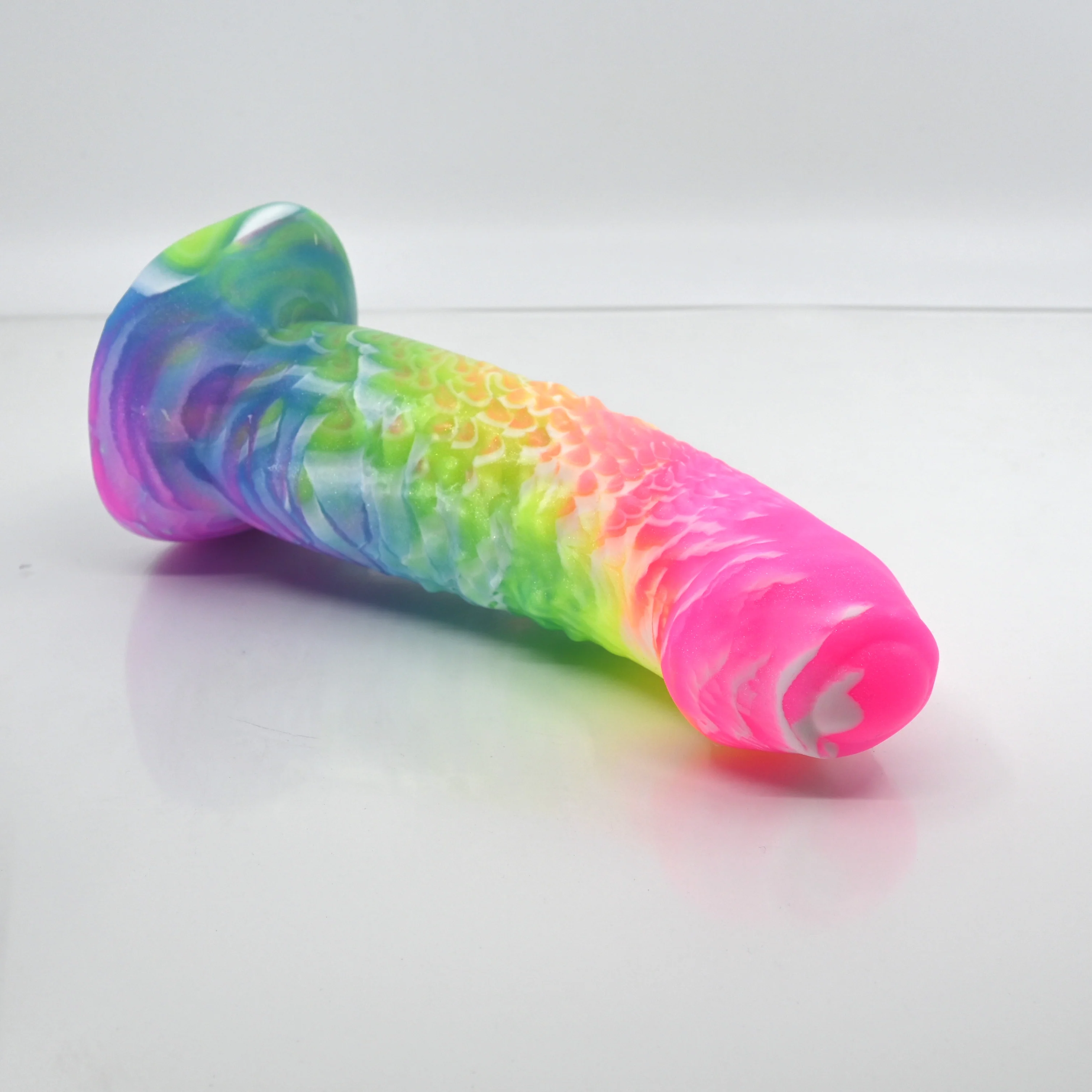 T3MCH16 Titan Medium 0050 UV GITD