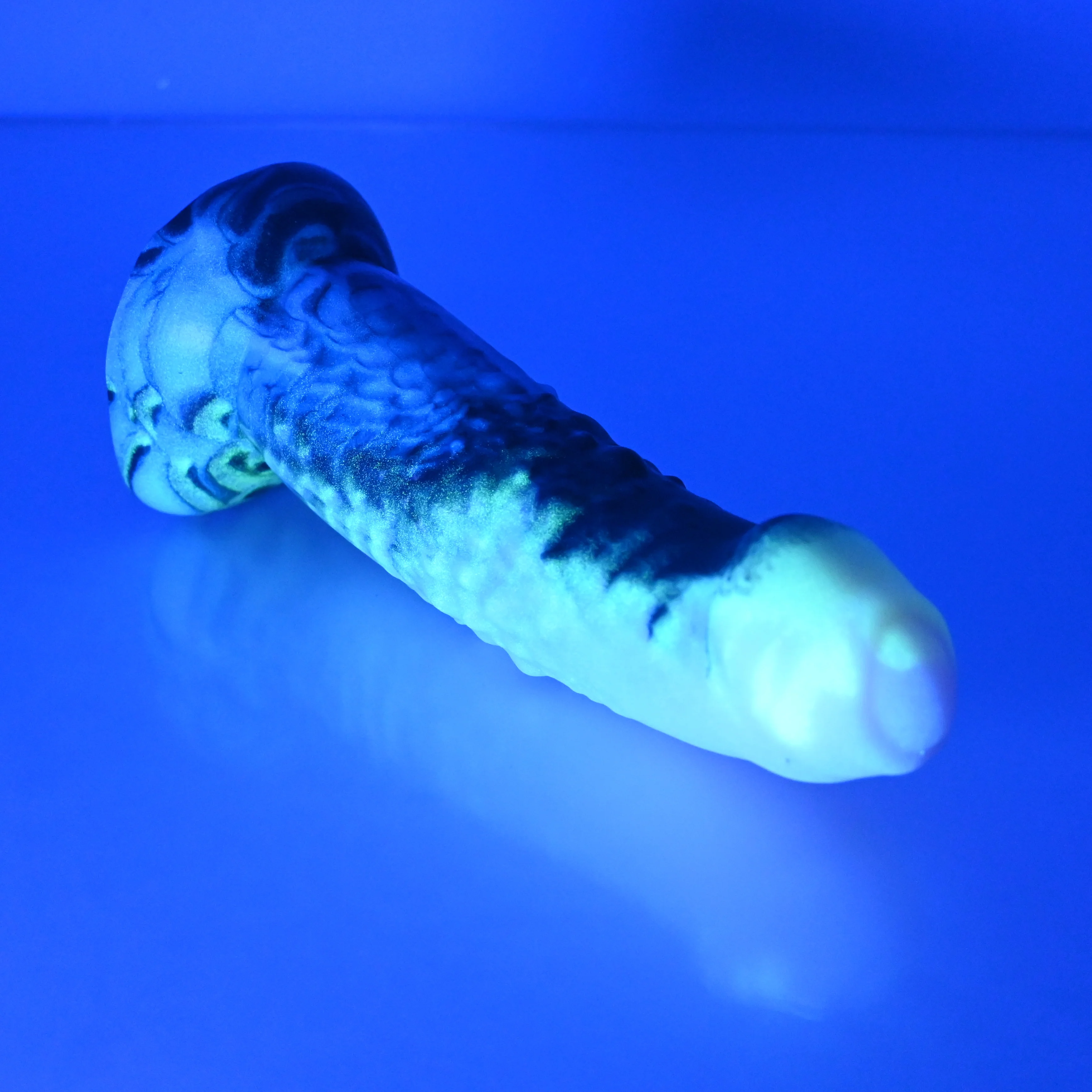 T2MBY52 Titan Small 0050 UV GITD - Image 3