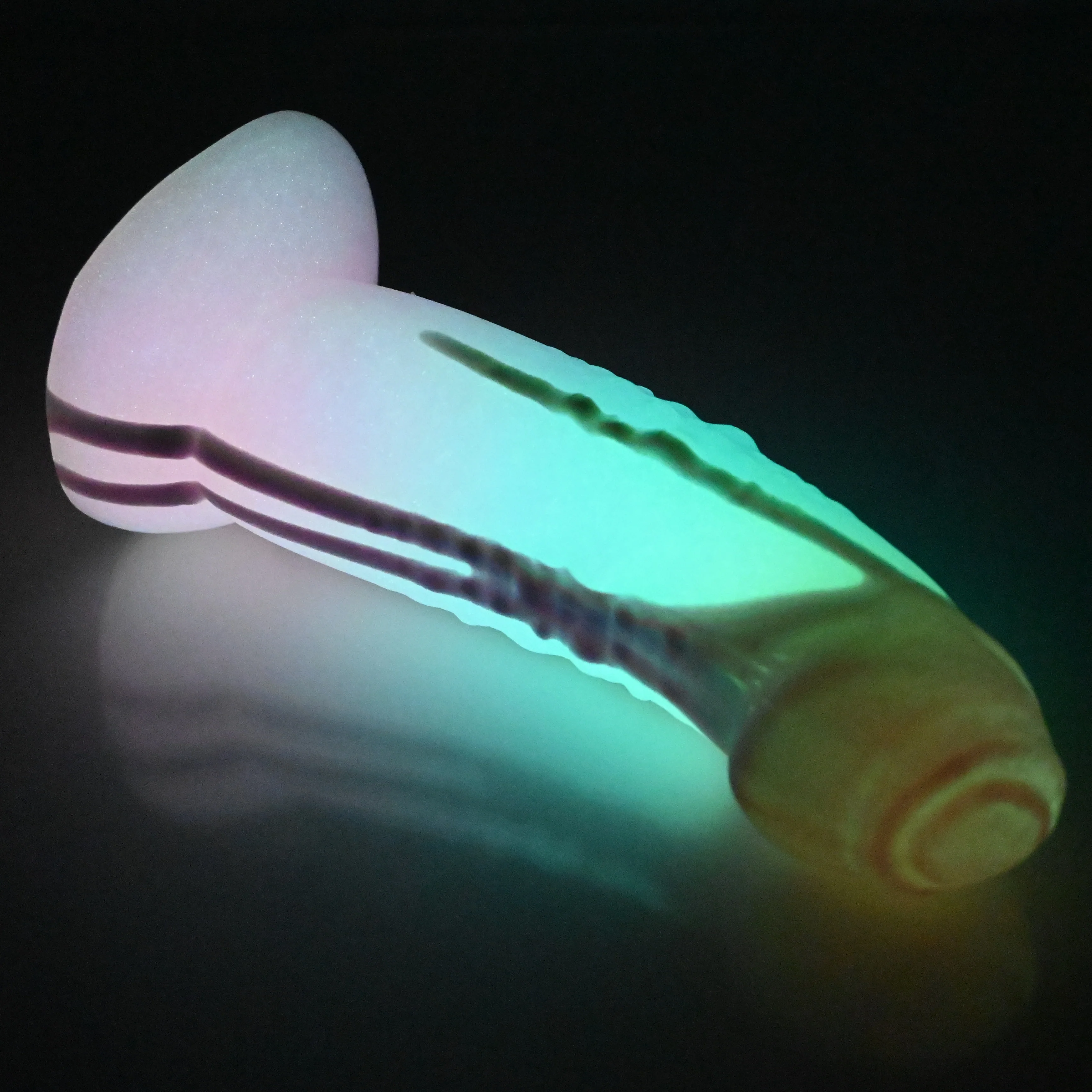 T2XEJ78 Titan Small 0020 UV GITD - Image 4