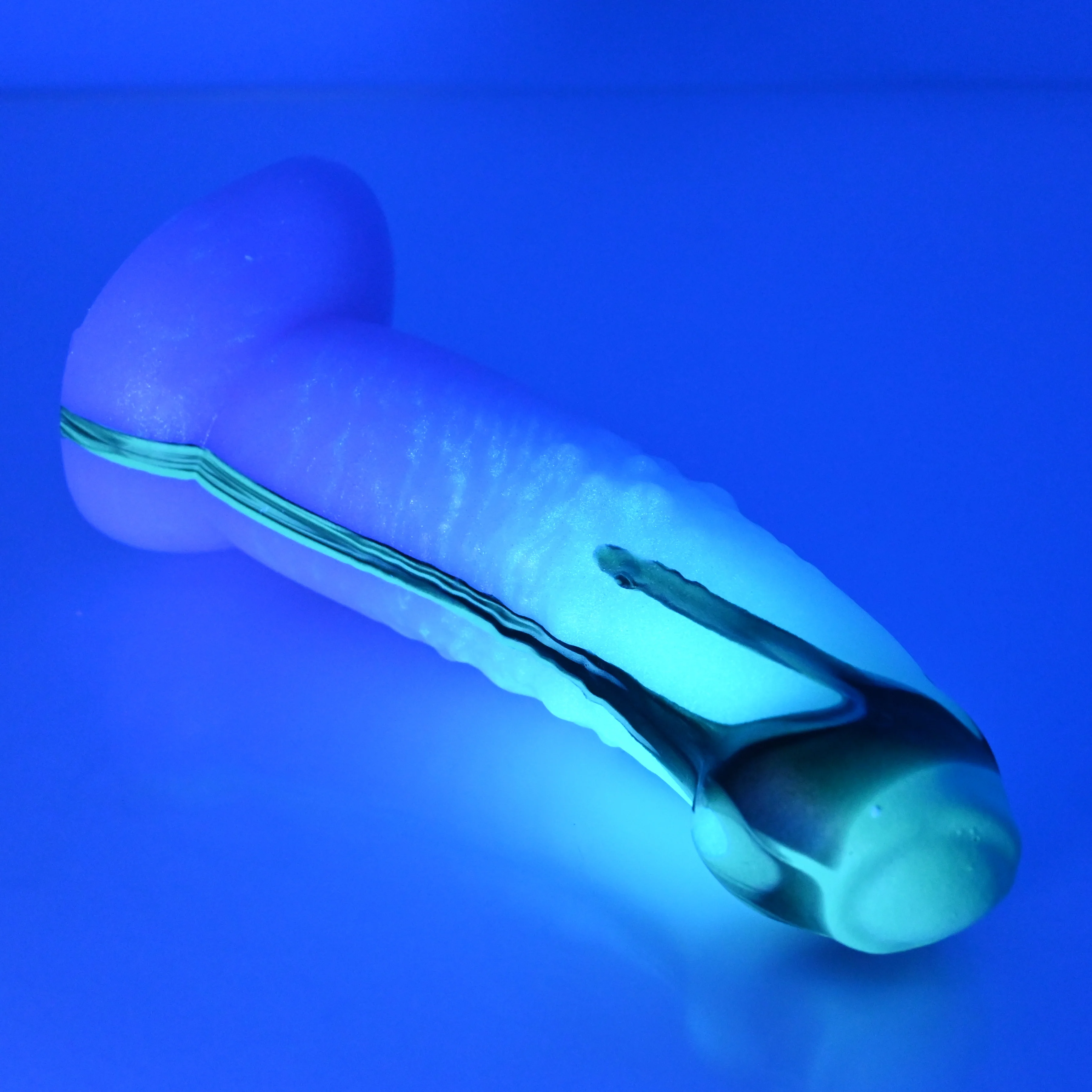 T2MEJ81 Titan Small 0050 UV GITD - Image 3