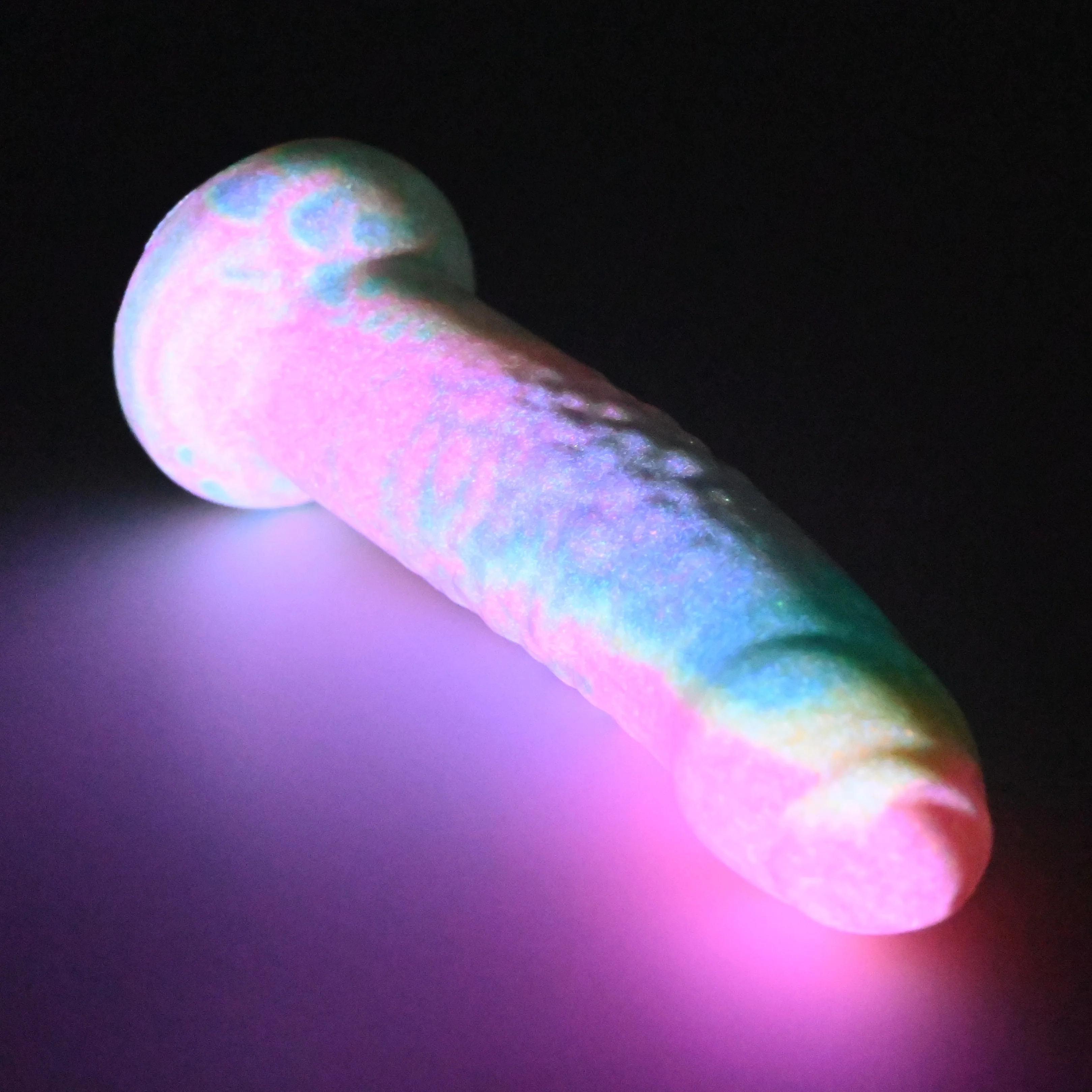 T2SGV66 Titan Small 0030 UV GITD - Image 4