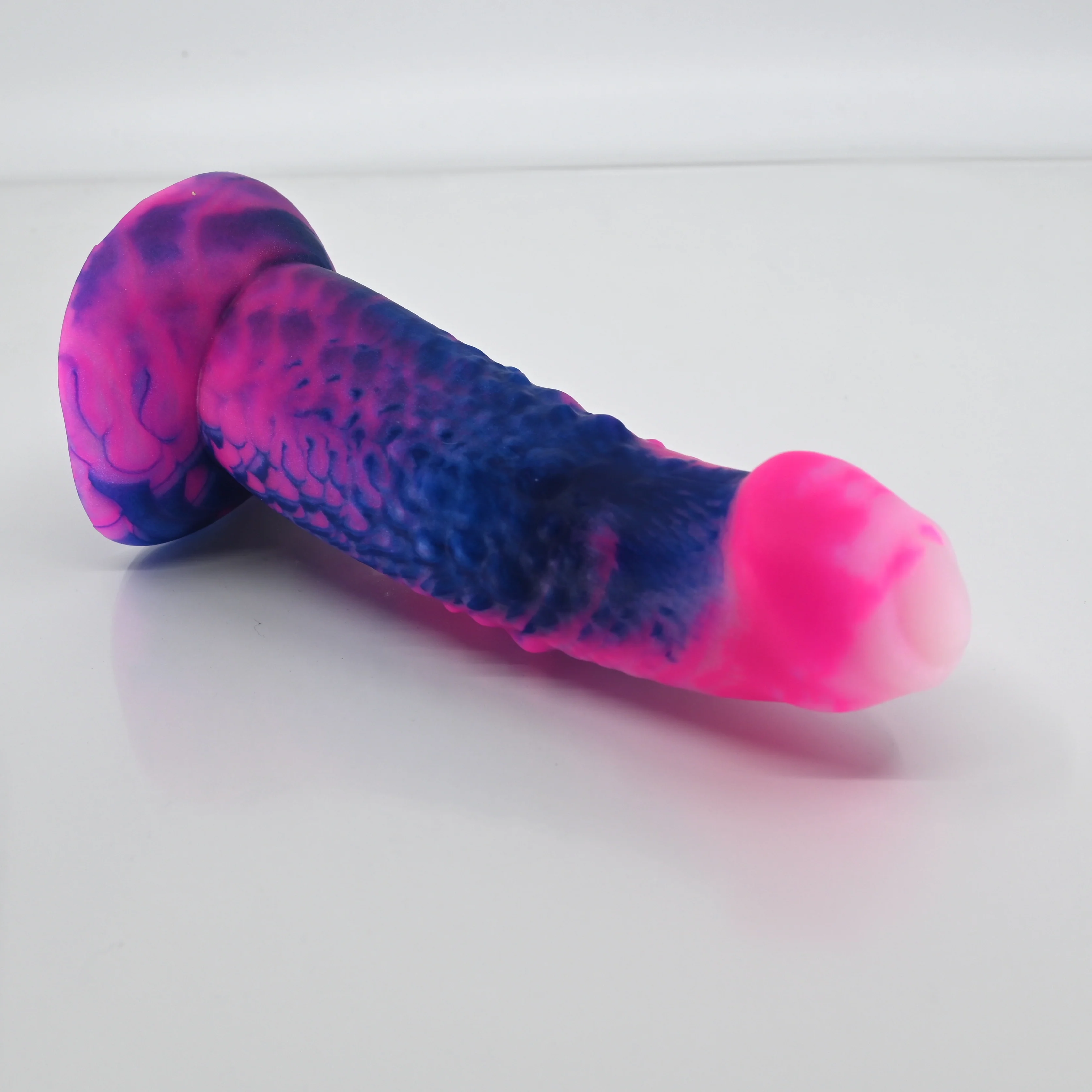 T2MCC69 Titan Small 0050 UV GITD - Image 2