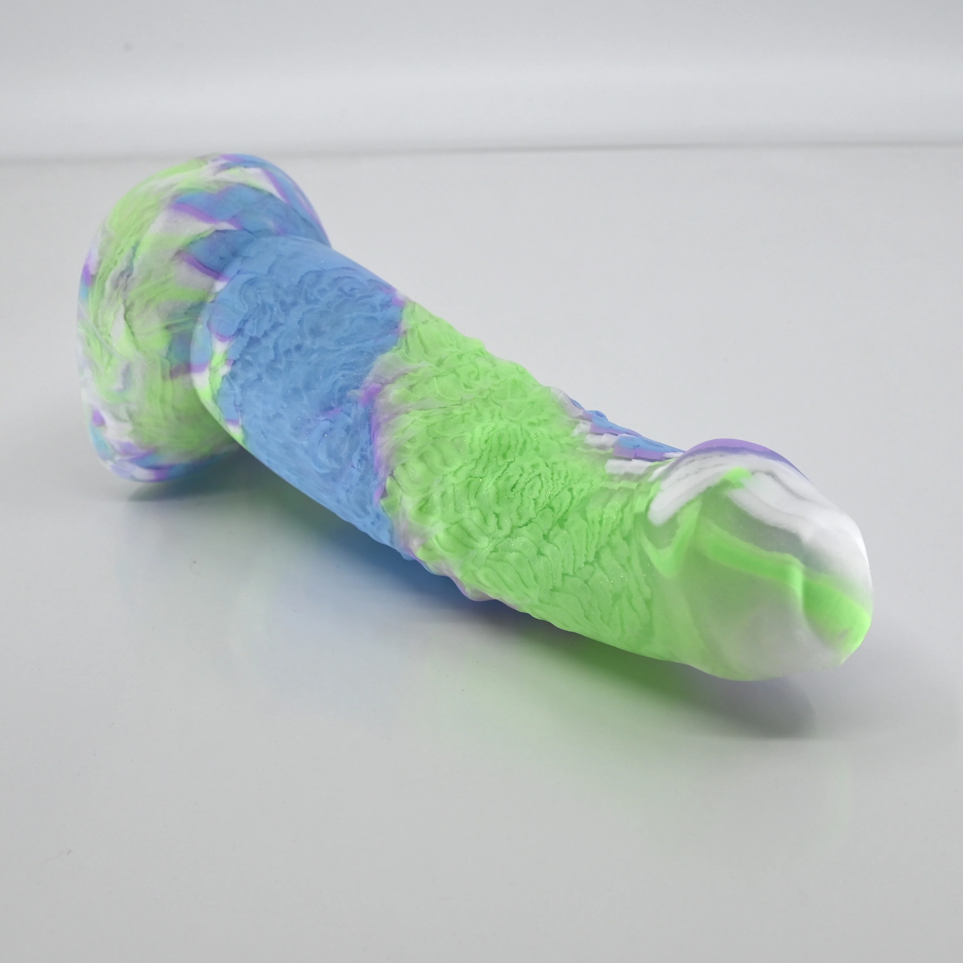 T2XCC67 Titan Small 0020 UV GITD - Image 2