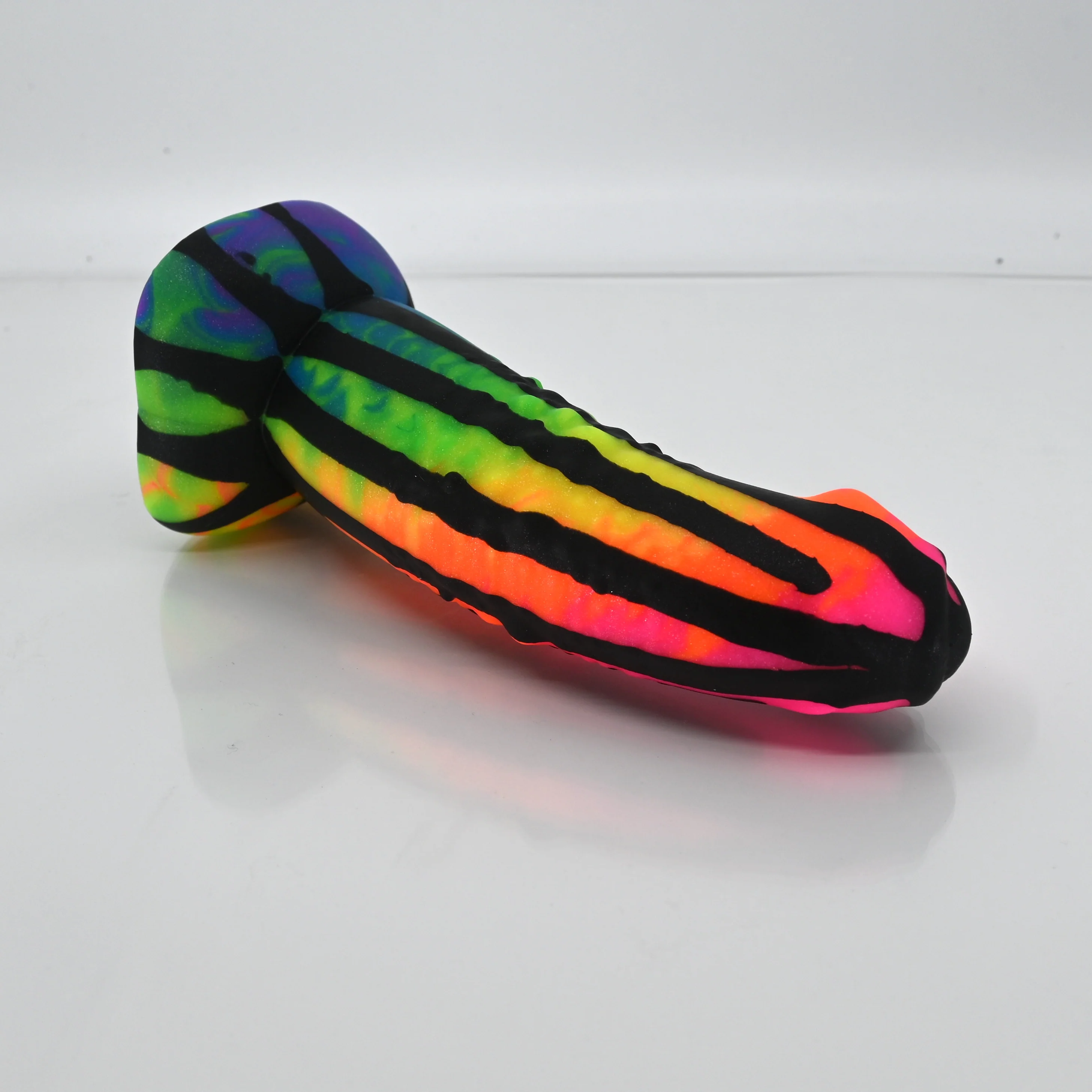 T2MCE24 Titan Small 0050 UV GITD - Image 2