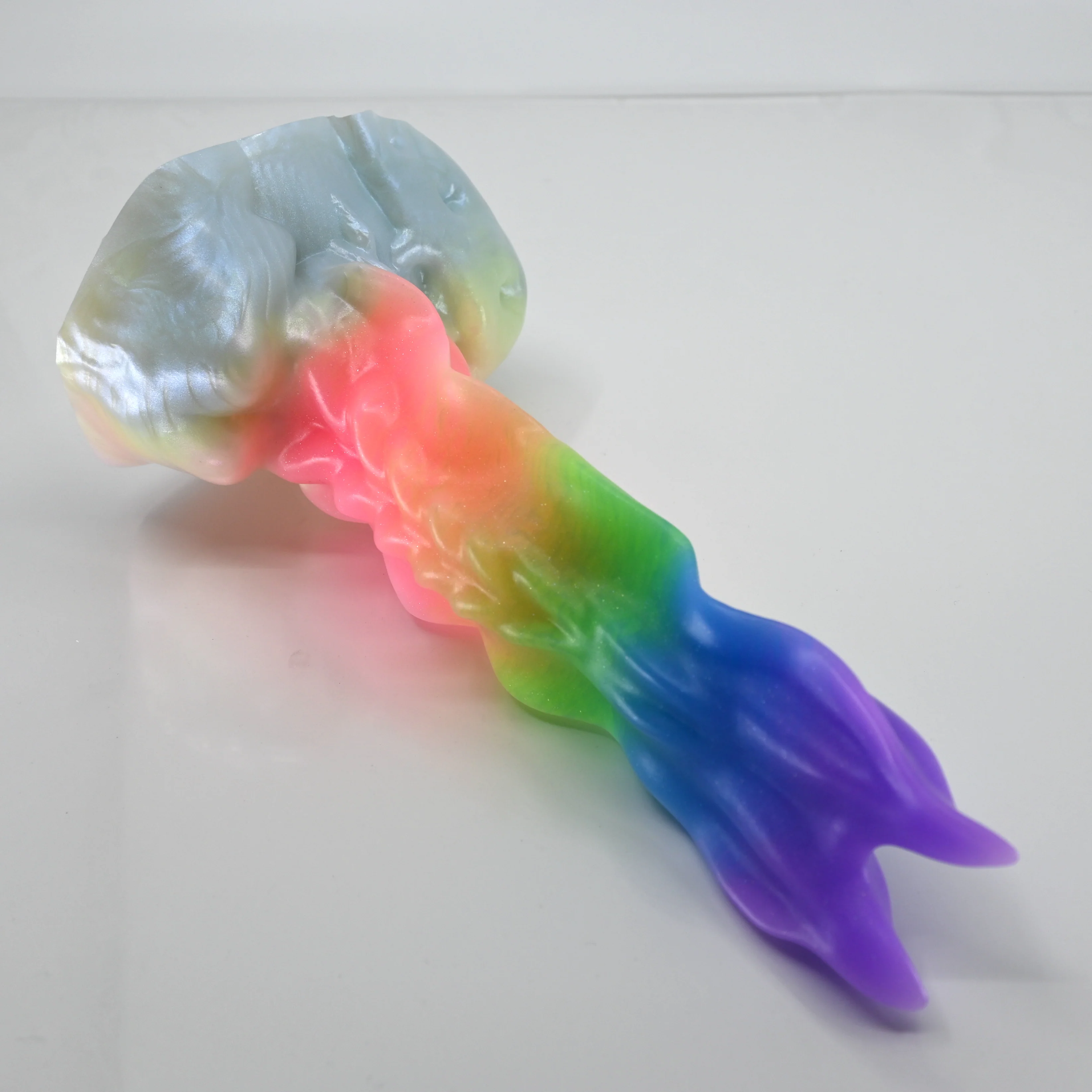 V2MBH30 Snark's Maw Small Medium UV GITD - Image 2