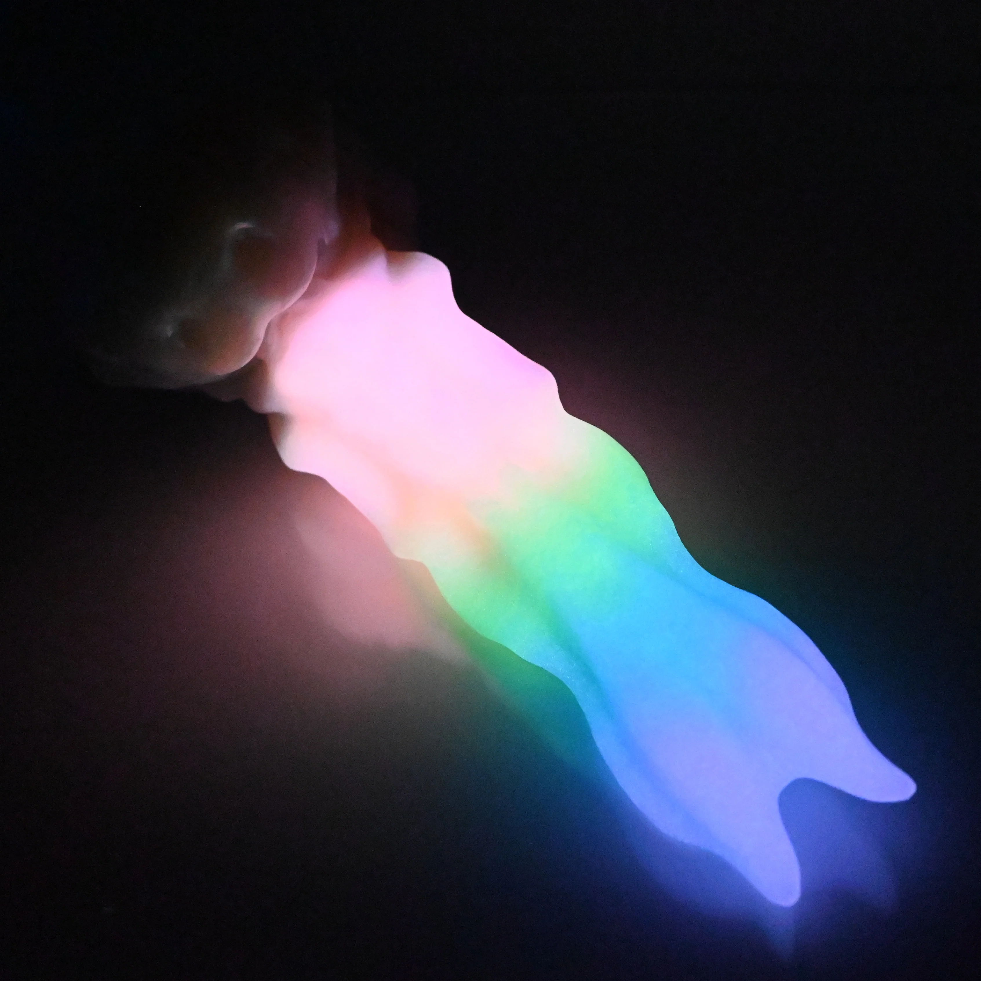 V2MBH30 Snark's Maw Small Medium UV GITD - Image 4