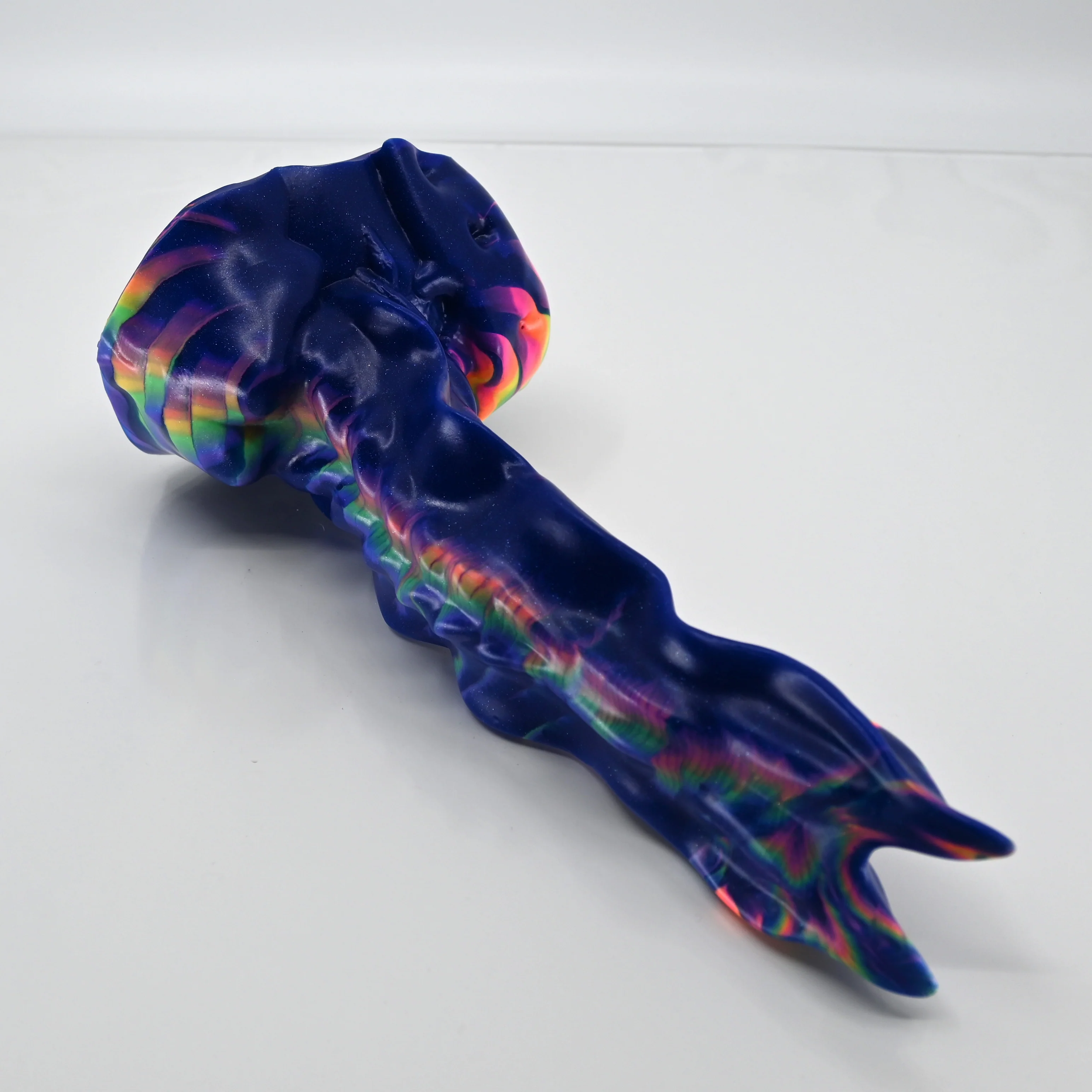 V2SBD35 Snark's Maw Small Soft UV GITD - Image 2