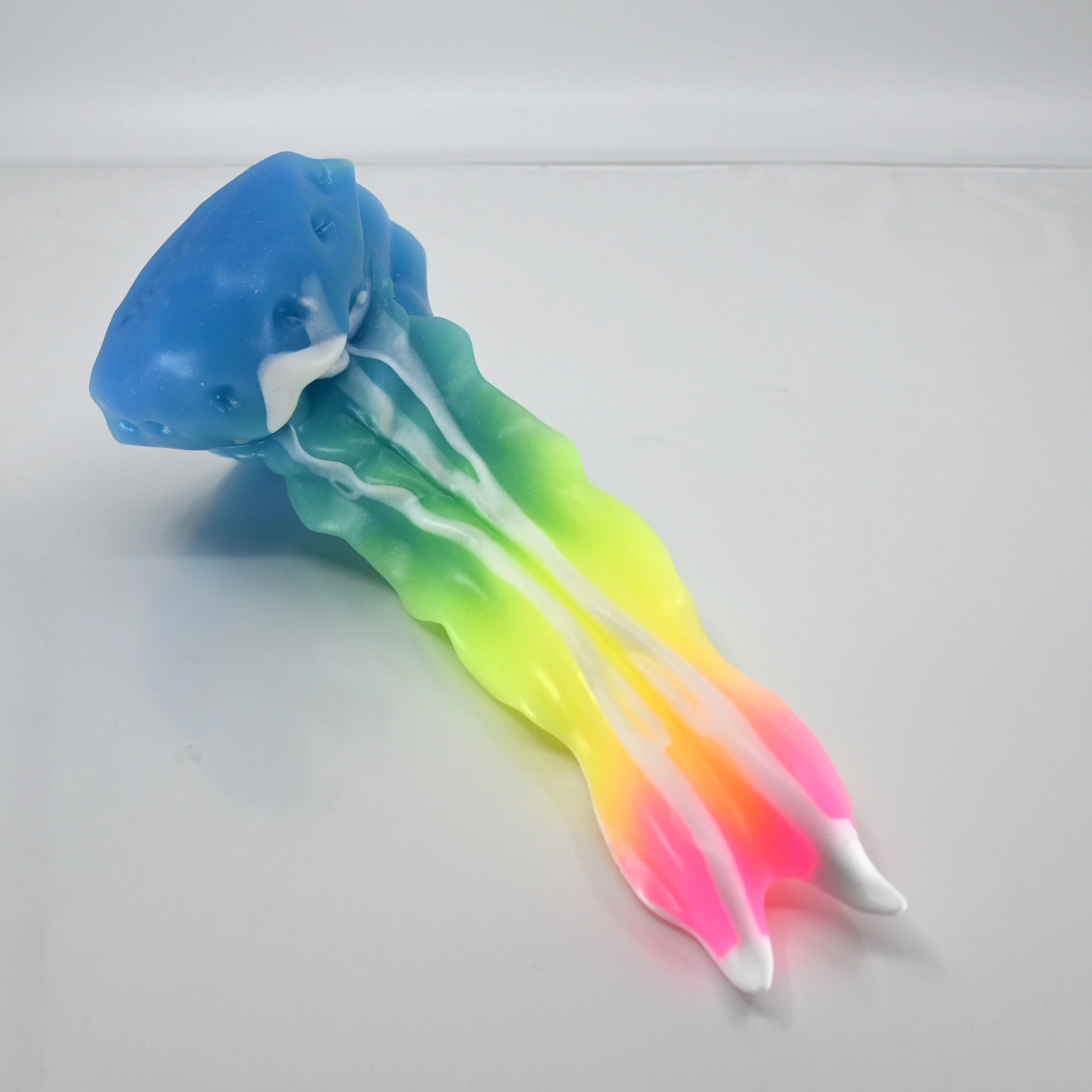 V2SBE17 Snark's Maw Small Soft UV GITD