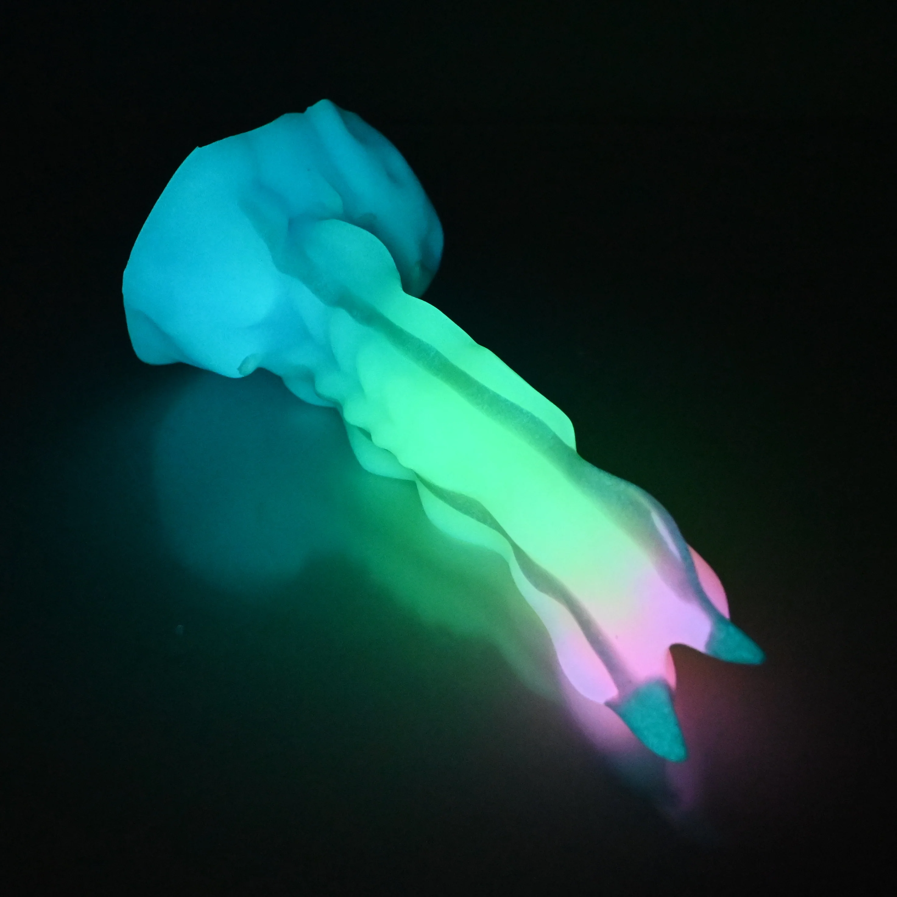 V2SBE17 Snark's Maw Small Soft UV GITD - Image 4
