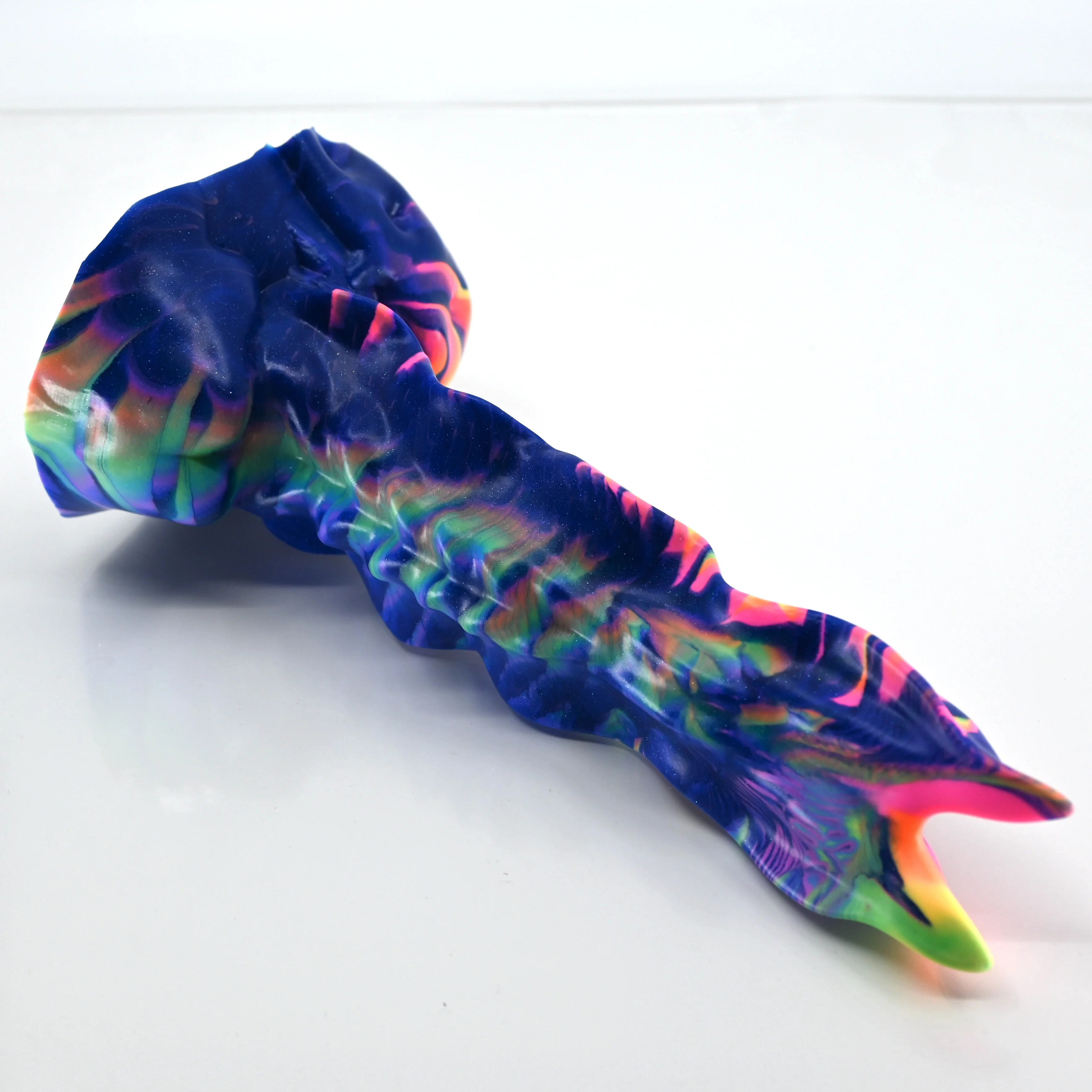 V2SBF18 Snark's Maw Small Soft UV GITD - Image 2