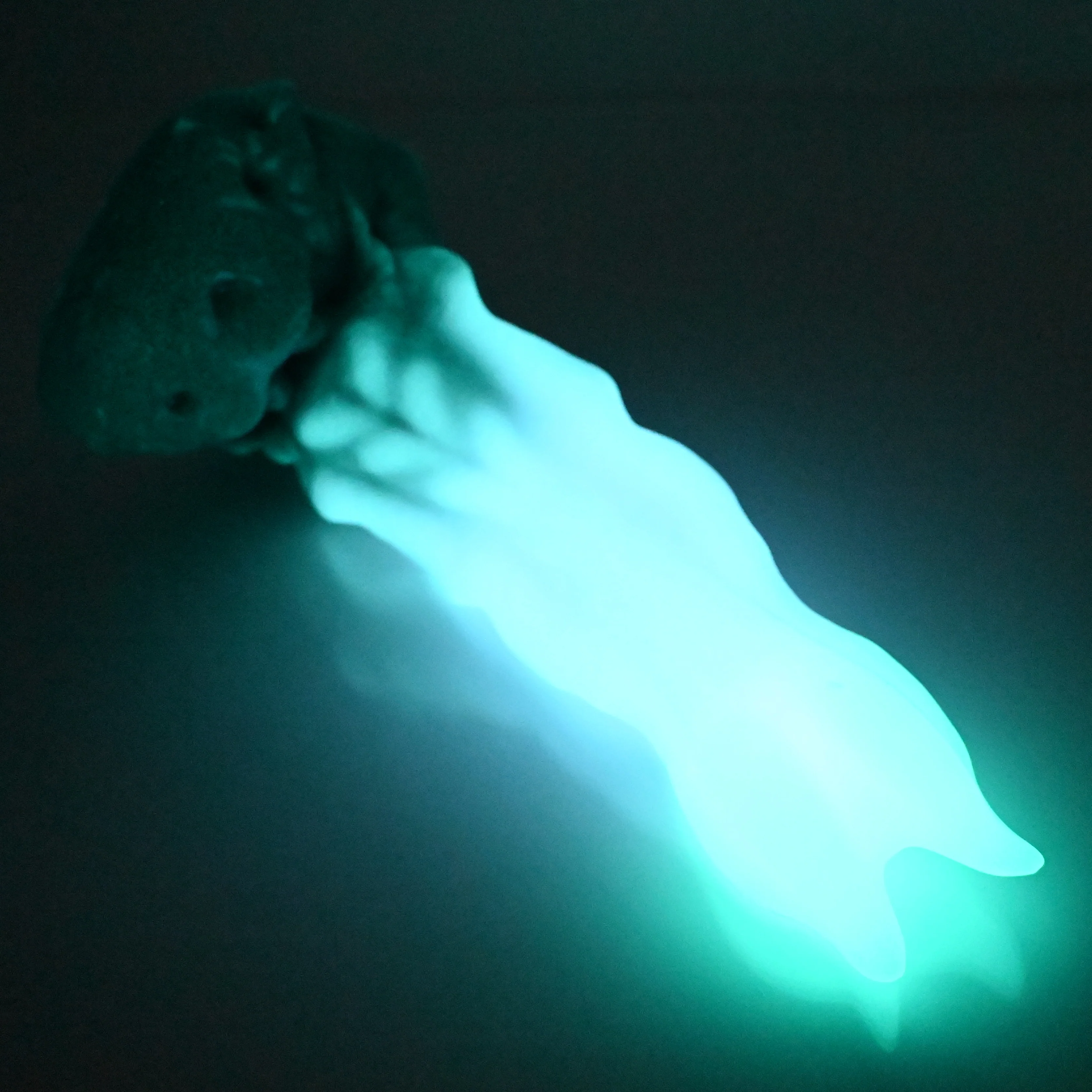 V2SBH44 Snark's Maw Small Soft UV GITD - Image 4