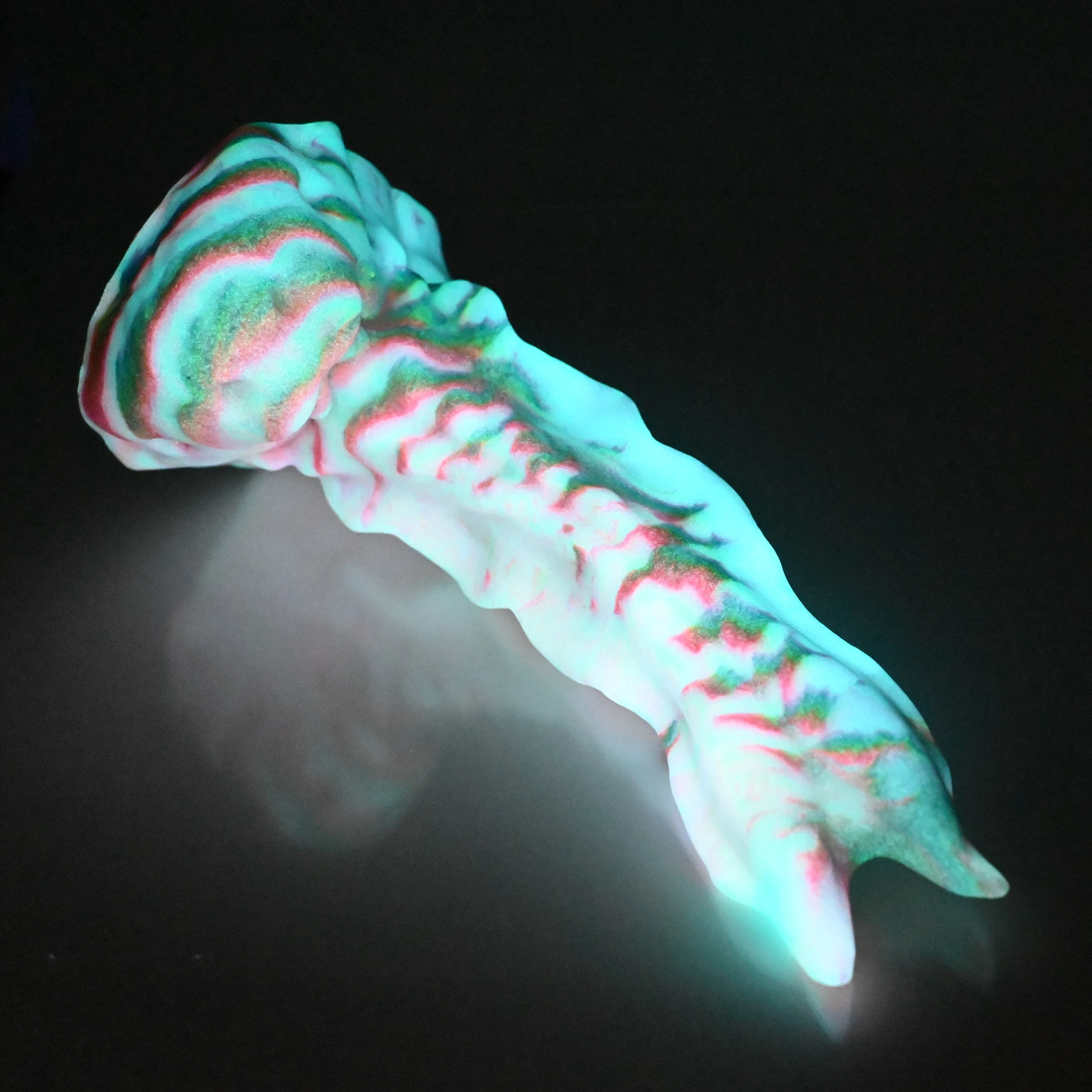 V3SBG31 Snark's Maw Medium Soft UV GITD - Image 4